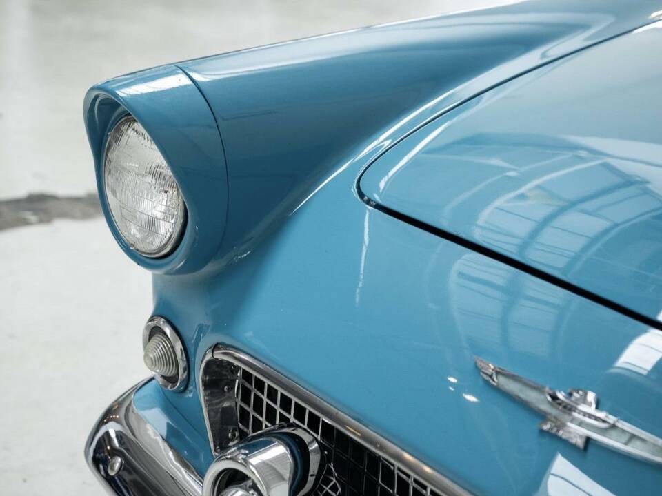 Image 31/41 of Ford Thunderbird (1956)