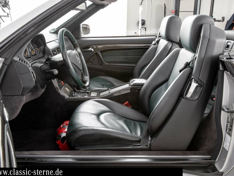 Afbeelding 14/15 van Mercedes-Benz SL 73 AMG (2000)