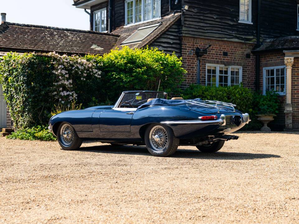 Bild 32/50 von Jaguar XK-E (1967)