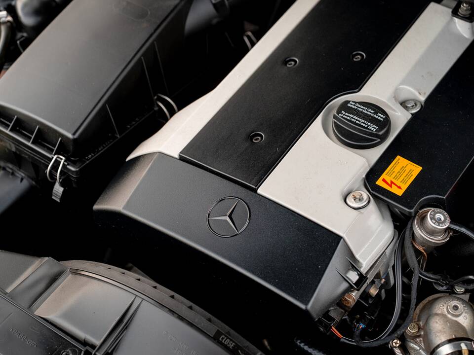Image 47/47 of Mercedes-Benz SL 280 (1996)