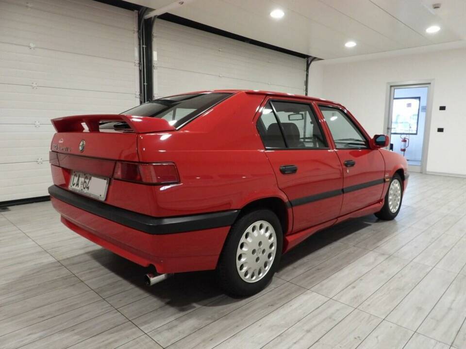 Image 4/14 de Alfa Romeo 33 1.7 16v QV (1990)