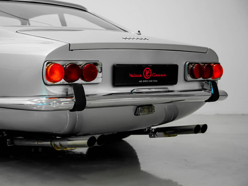 Image 60/67 of Ferrari 365 GT 2+2 (1969)