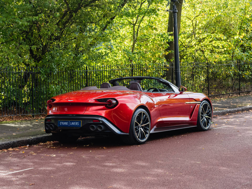 Image 69/70 of Aston Martin Vanquish Zagato Volante (2017)