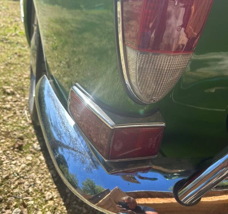 Image 12/86 of Volkswagen Karmann Ghia 1600 (1973)