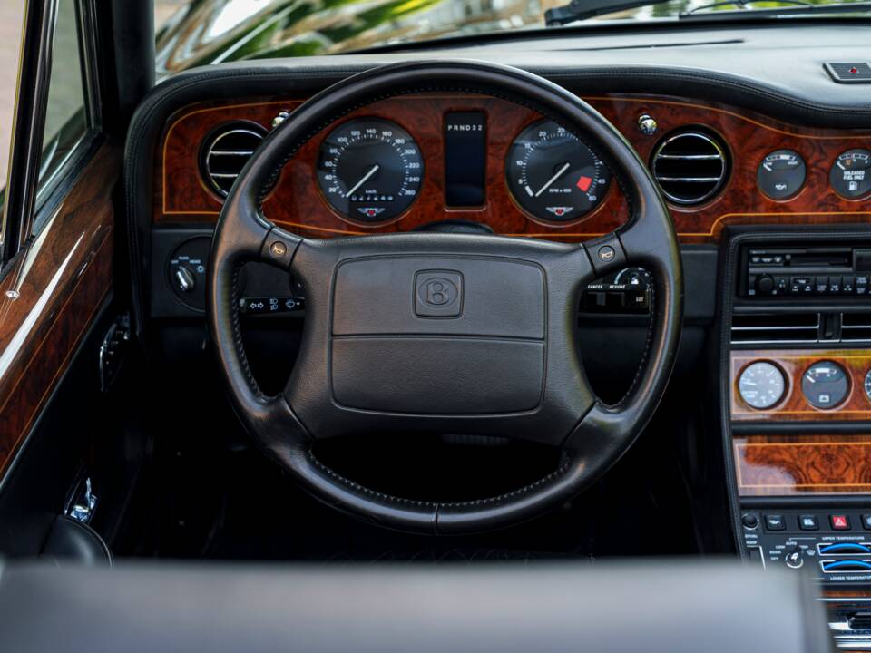 Image 18/32 de Bentley Continental (1993)