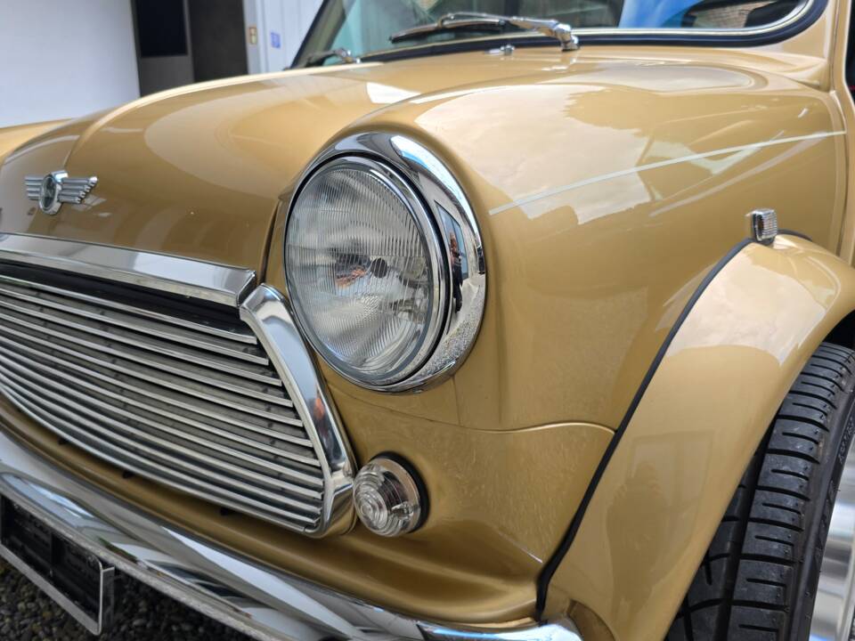 Immagine 21/32 di Mini Cooper 1.3i MPI (2000)