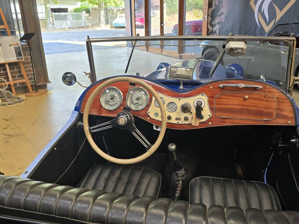 Bild 12/46 von MG TD (1952)
