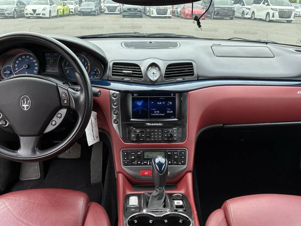Immagine 14/39 di Maserati GranTurismo 4.2 (2008)