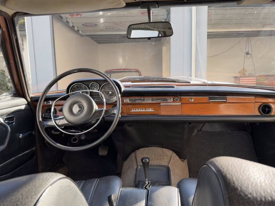 Immagine 5/27 di Mercedes-Benz 280 SE (1971)
