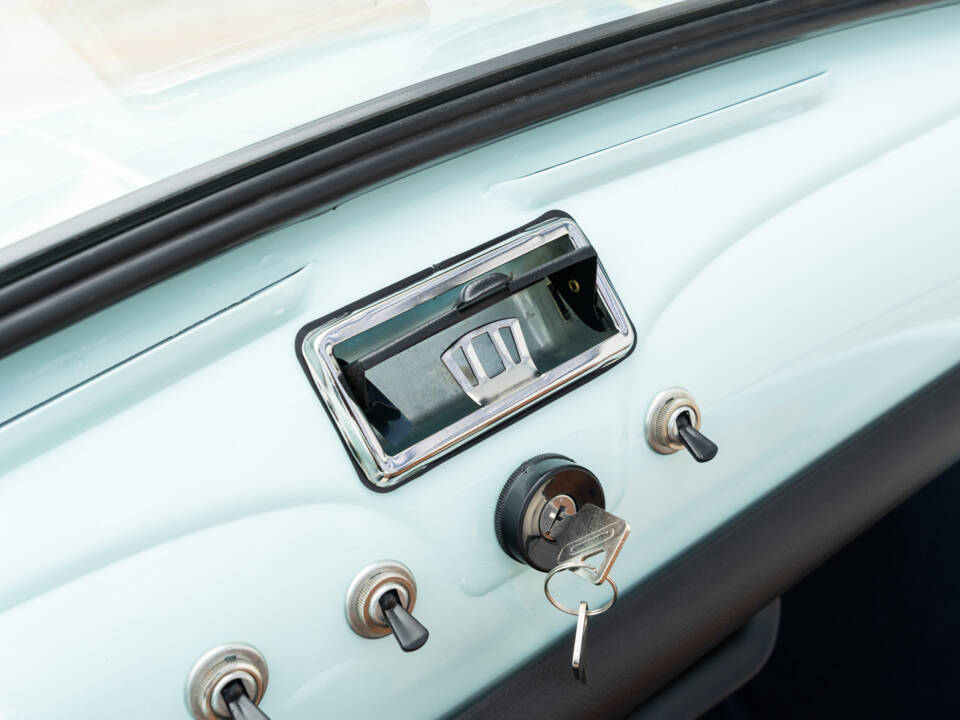 Bild 56/72 von FIAT Ghia 500 Jolly (1968)