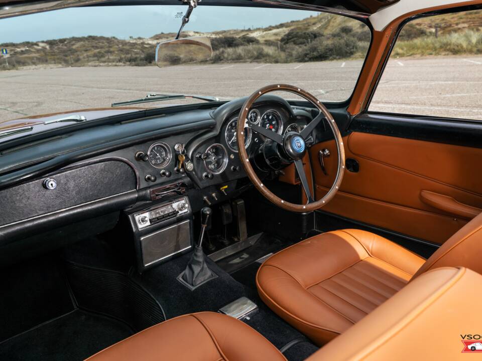 Bild 19/42 von Aston Martin DB 4 Vantage (1963)