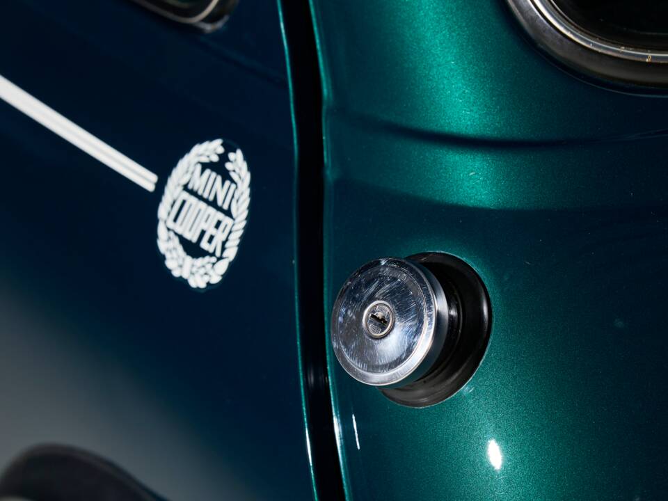 Image 41/48 de Rover Mini Cooper 1,3i (1993)