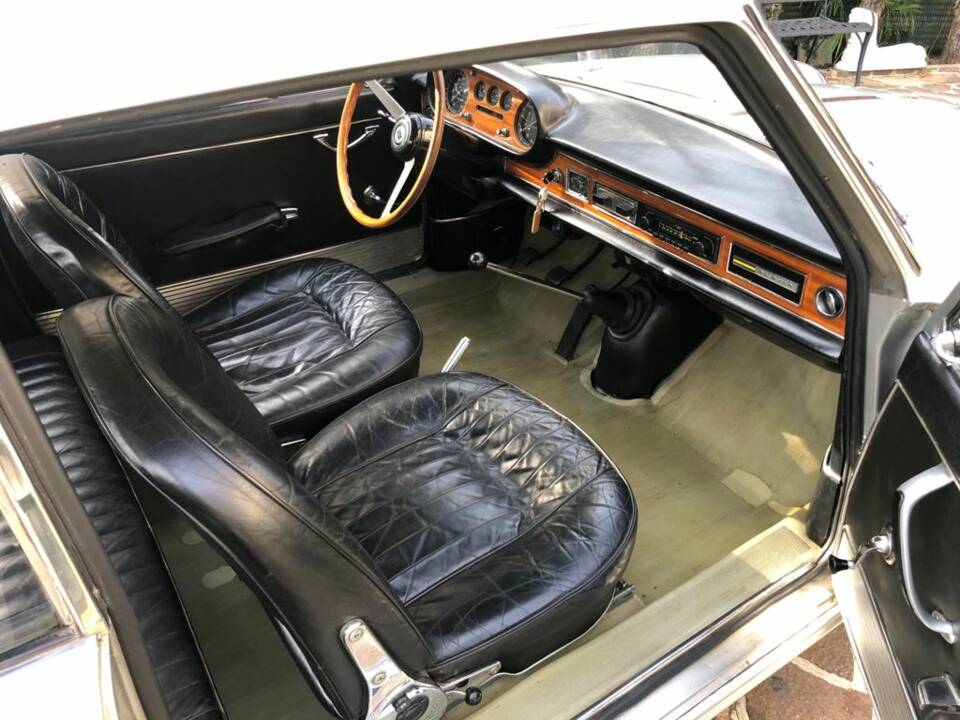 Image 11/12 of Lancia Flavia 1.8 (Pininfarina) (1968)