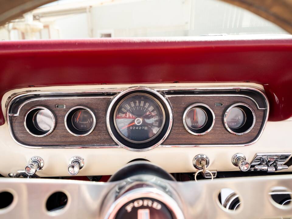 Bild 14/18 von Ford Mustang 289 (1966)