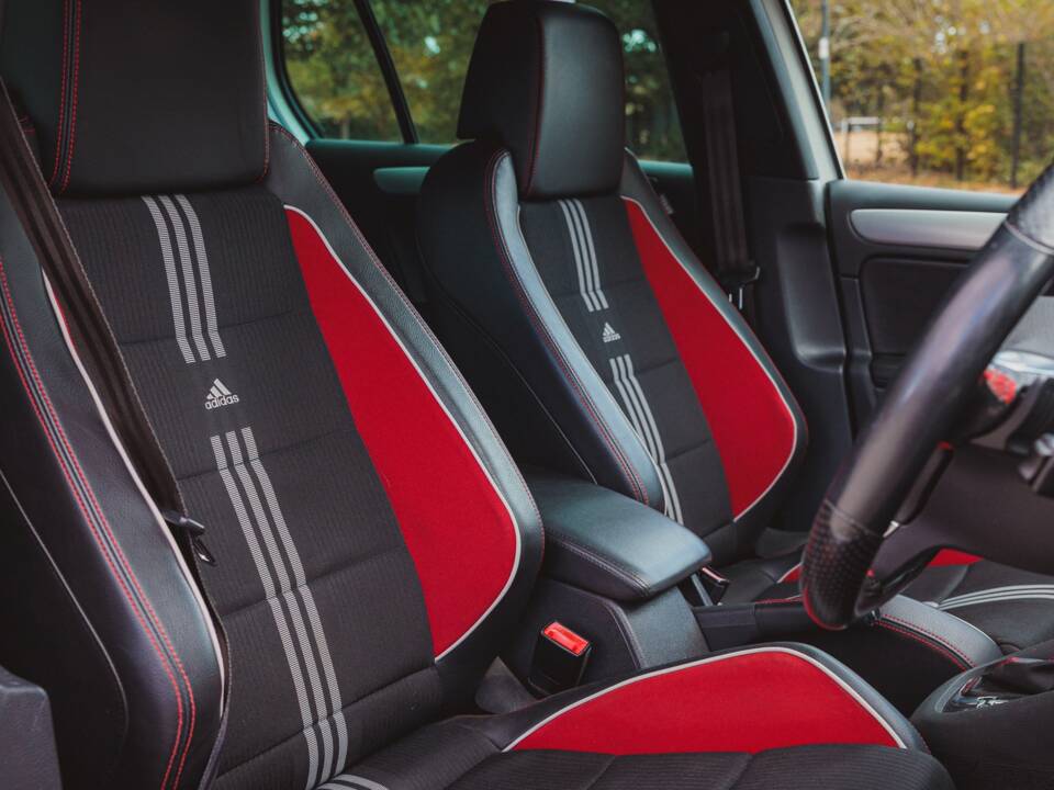Imagen 4/42 de Volkswagen Golf VI GTI (2011)
