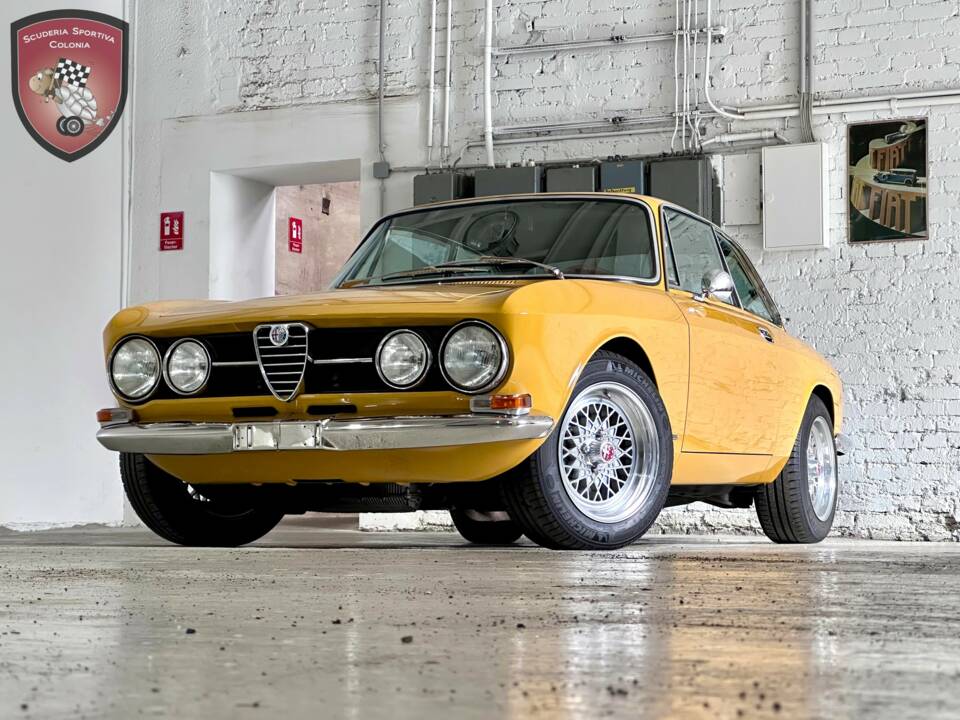 Image 3/96 of Alfa Romeo 1750 GT Veloce (1969)