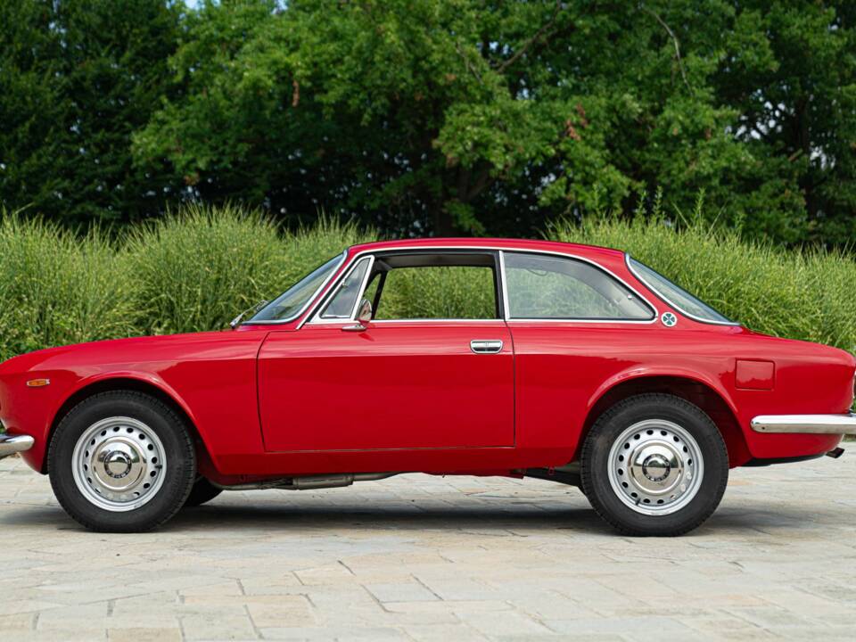 Bild 5/50 von Alfa Romeo Giulia 1600 Sprint GT Veloce (1967)