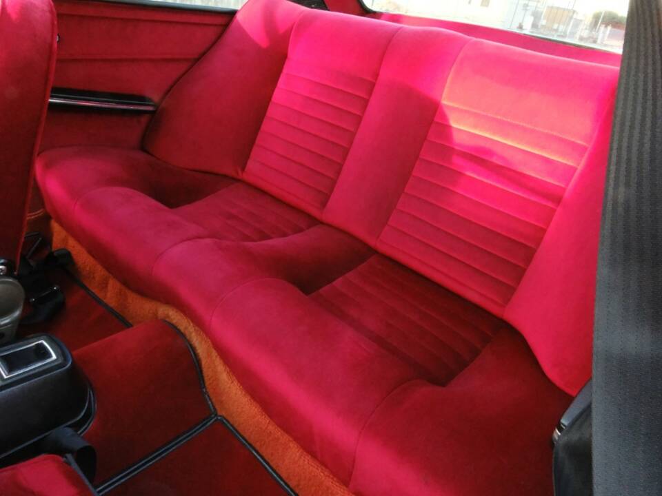 Image 18/23 of FIAT 124 Sport Coupe (1973)