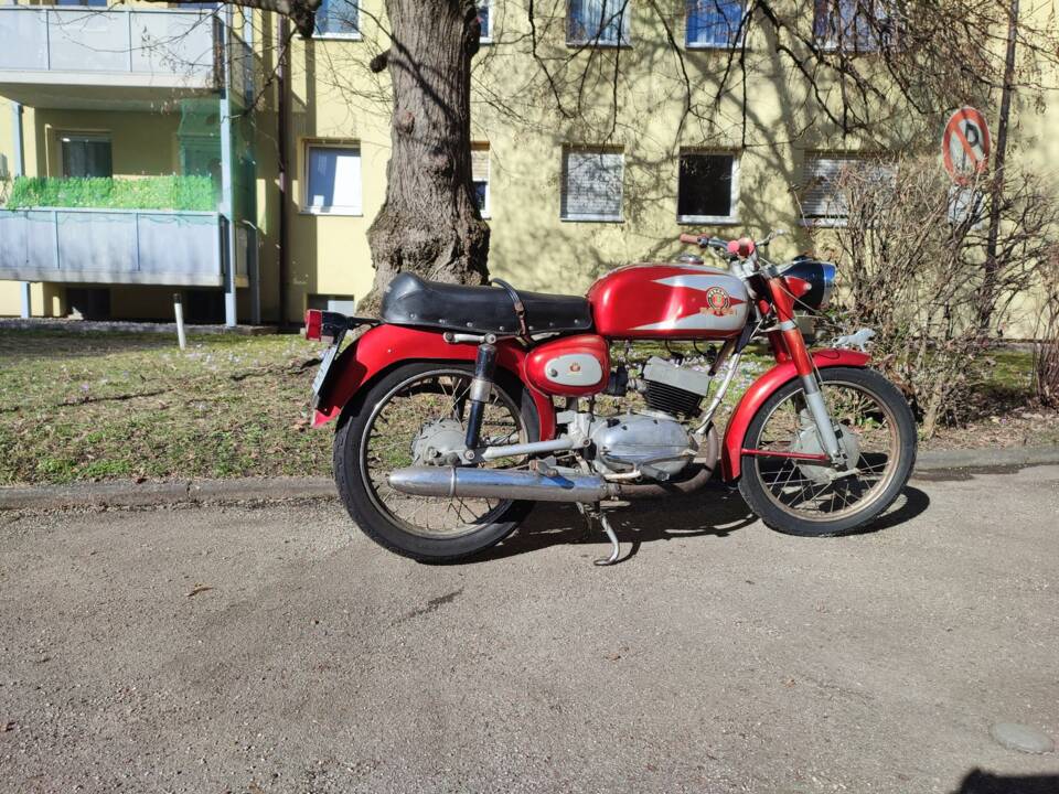 Immagine 42/49 di Benelli Nuovo Leoncino (1965)