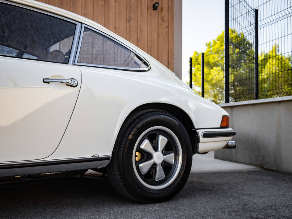 Image 9/47 of Porsche 911 2.4 E (1973)