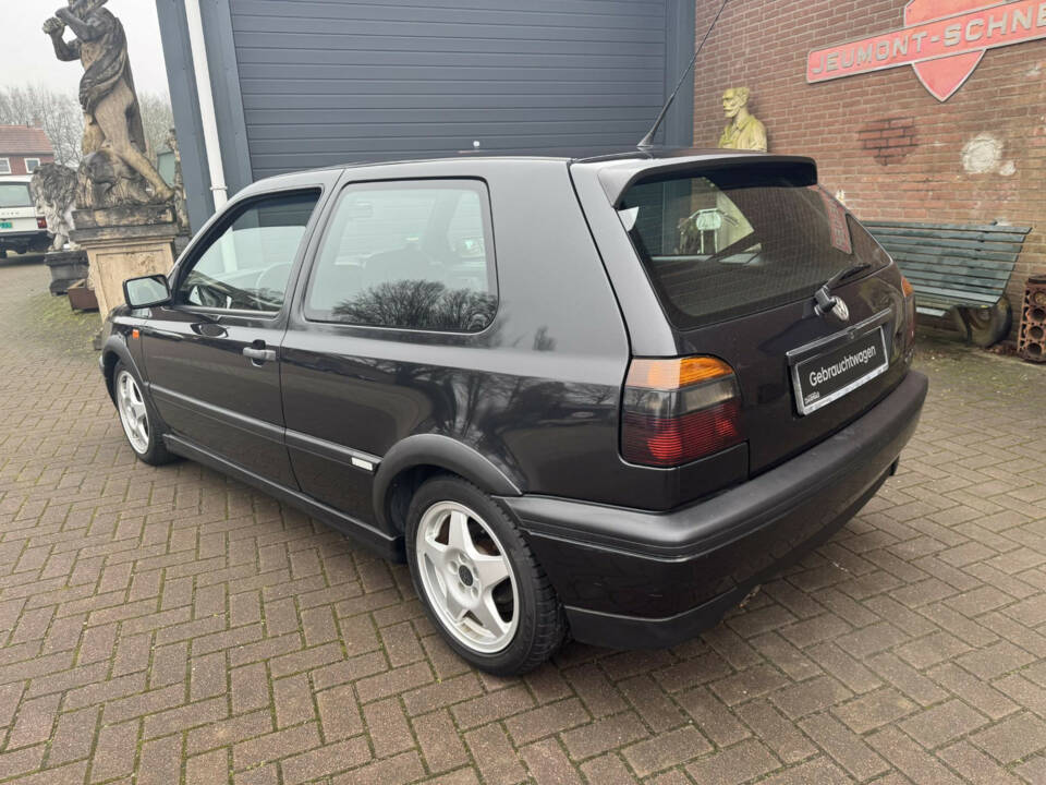 Image 7/13 de Volkswagen Golf III GTI 2.0 (1994)