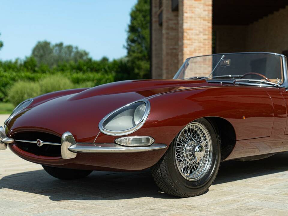 Image 28/50 de Jaguar E-Type 3.8 (1964)