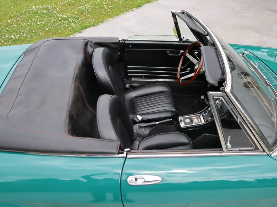 Image 34/50 of Alfa Romeo 2000 Spider Veloce (1979)
