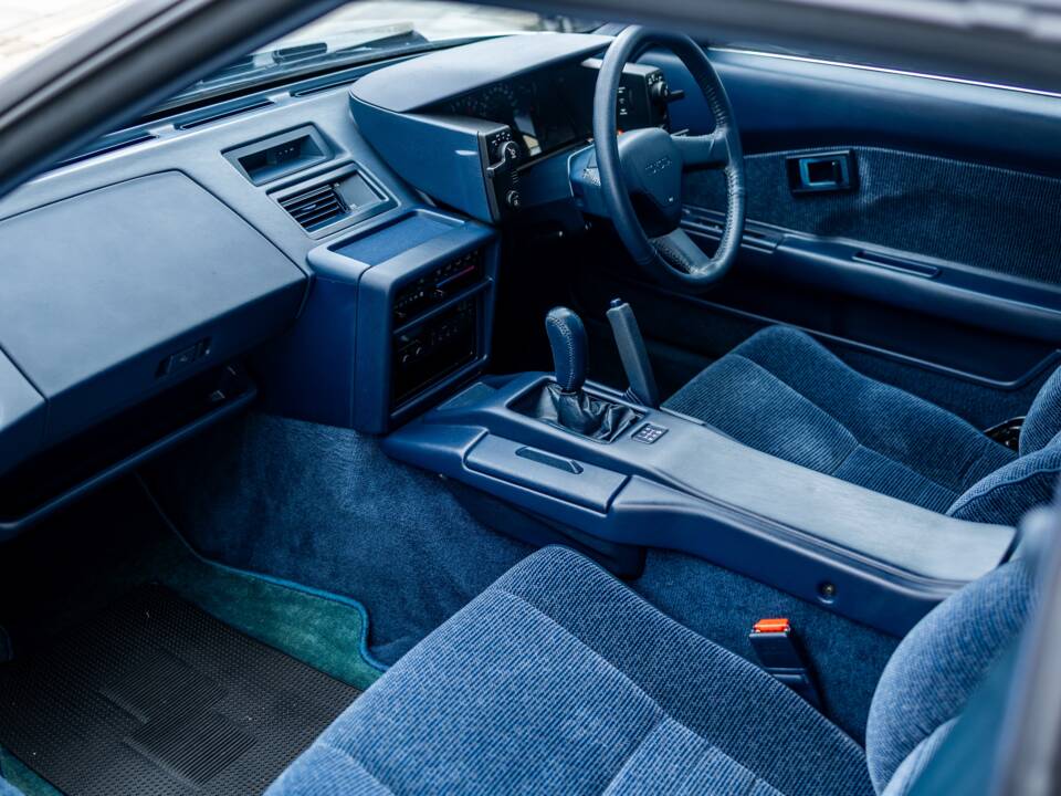 Image 34/49 of Toyota MR2 (1989)