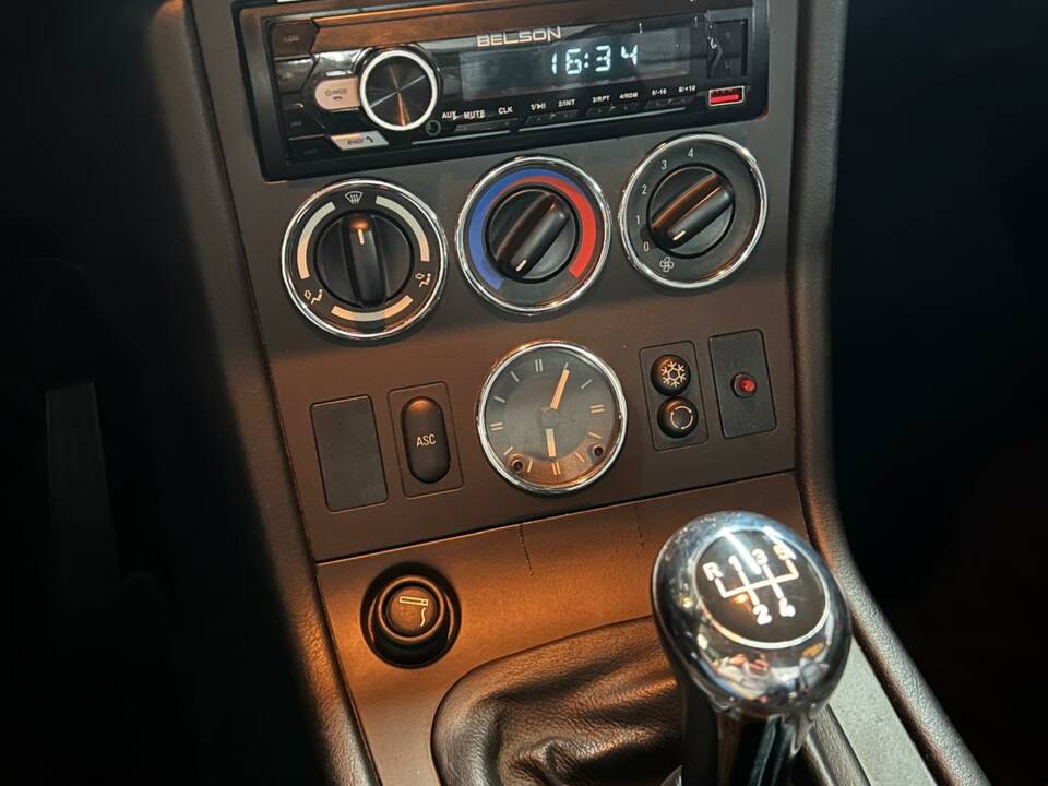 Bild 34/50 von BMW Z3 Coupé 3.0 (2001)