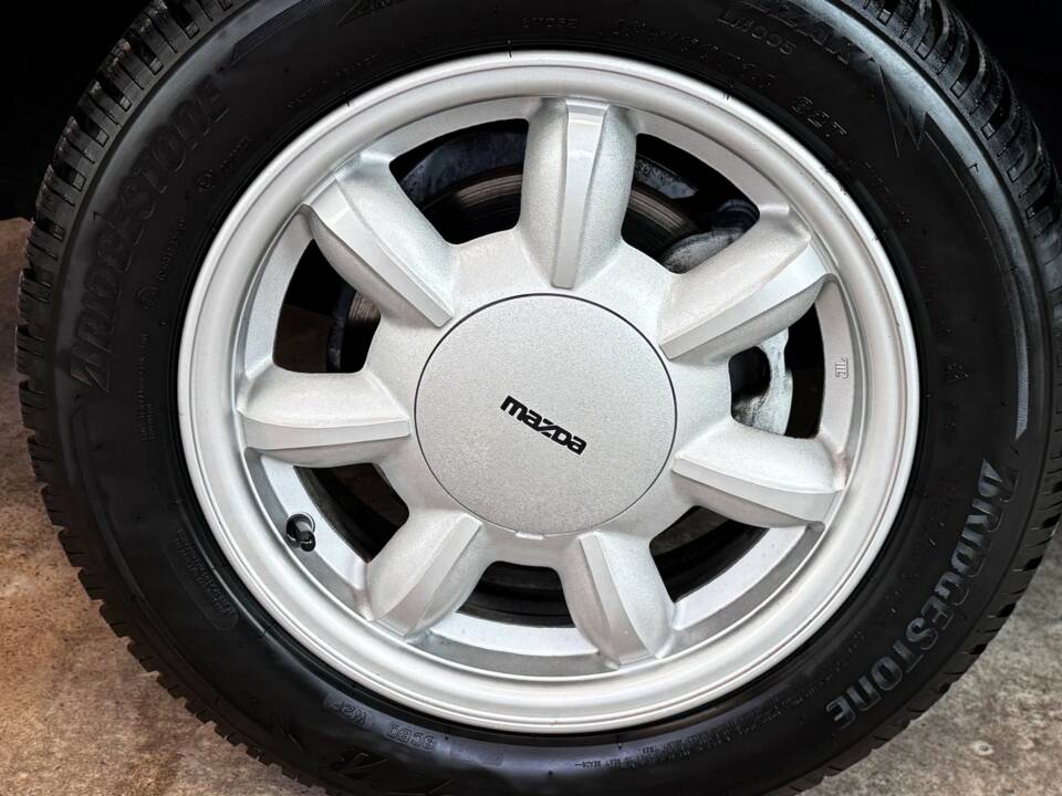 Image 13/48 de Mazda MX-5 1.6 (1900)