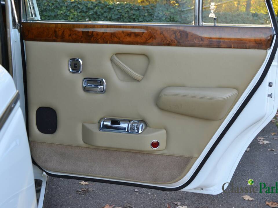 Imagen 20/50 de Rolls-Royce Silver Wraith II (1979)