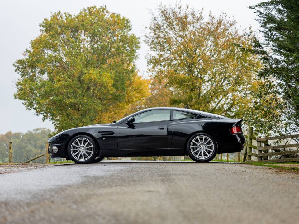 Afbeelding 12/50 van Aston Martin V12 Vanquish S (2007)