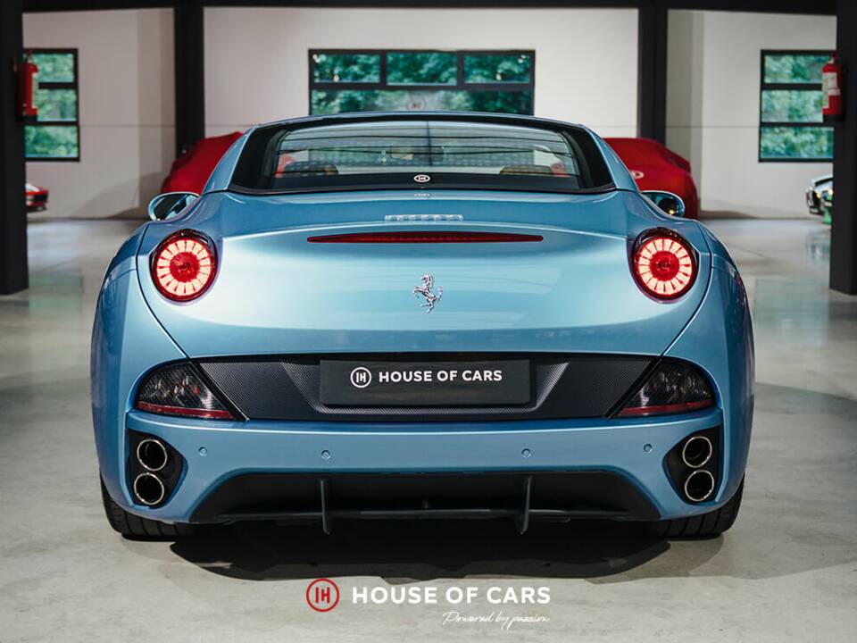 Image 8/25 of Ferrari California 30 (2012)