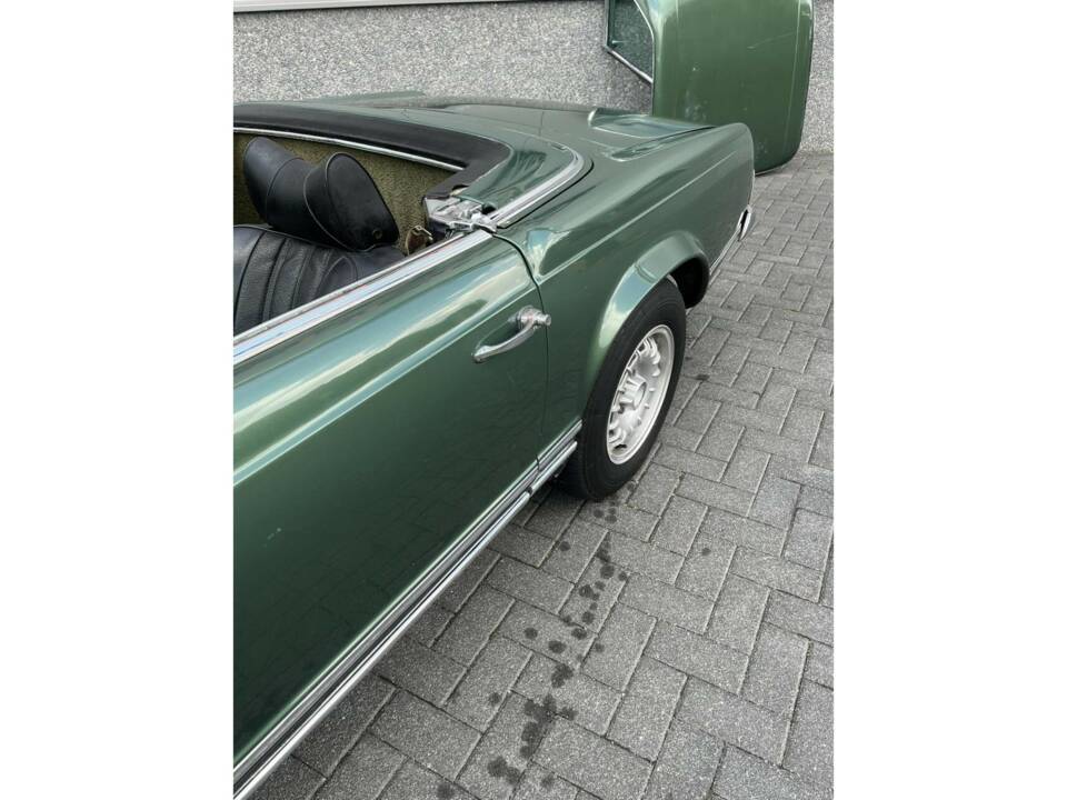 Image 3/50 of Mercedes-Benz 280 SL (1968)