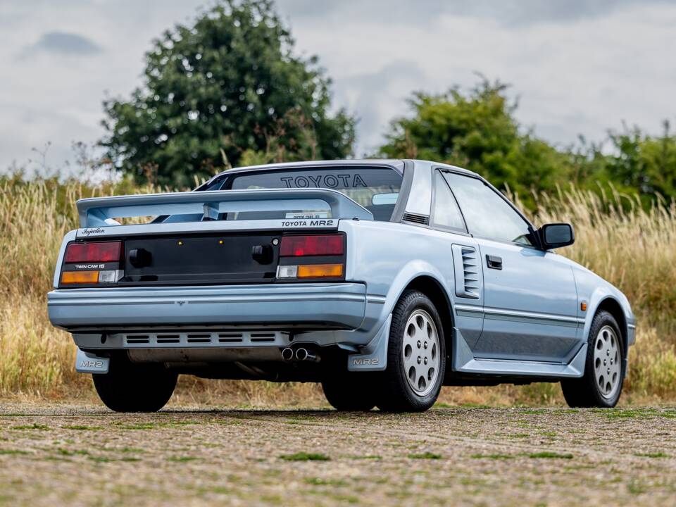 Image 3/49 of Toyota MR2 (1989)