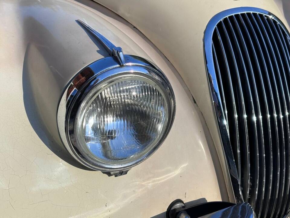 Image 4/8 of Jaguar XK 120 OTS (1952)