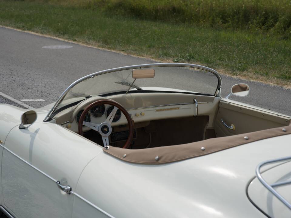Immagine 24/49 di RCH Replicar Hellas 356 Speedster Sport (1973)