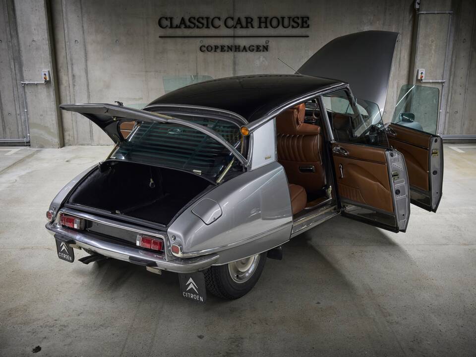 Image 7/92 of Citroën DS 23 Pallas (1975)