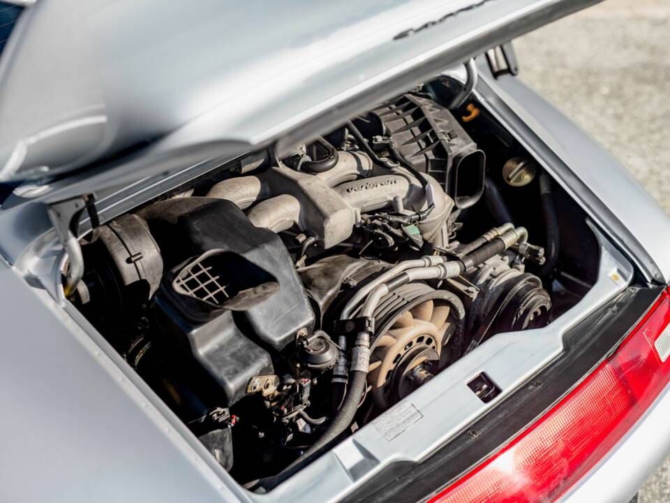 Imagen 26/28 de Porsche 911 Carrera RS (1995)