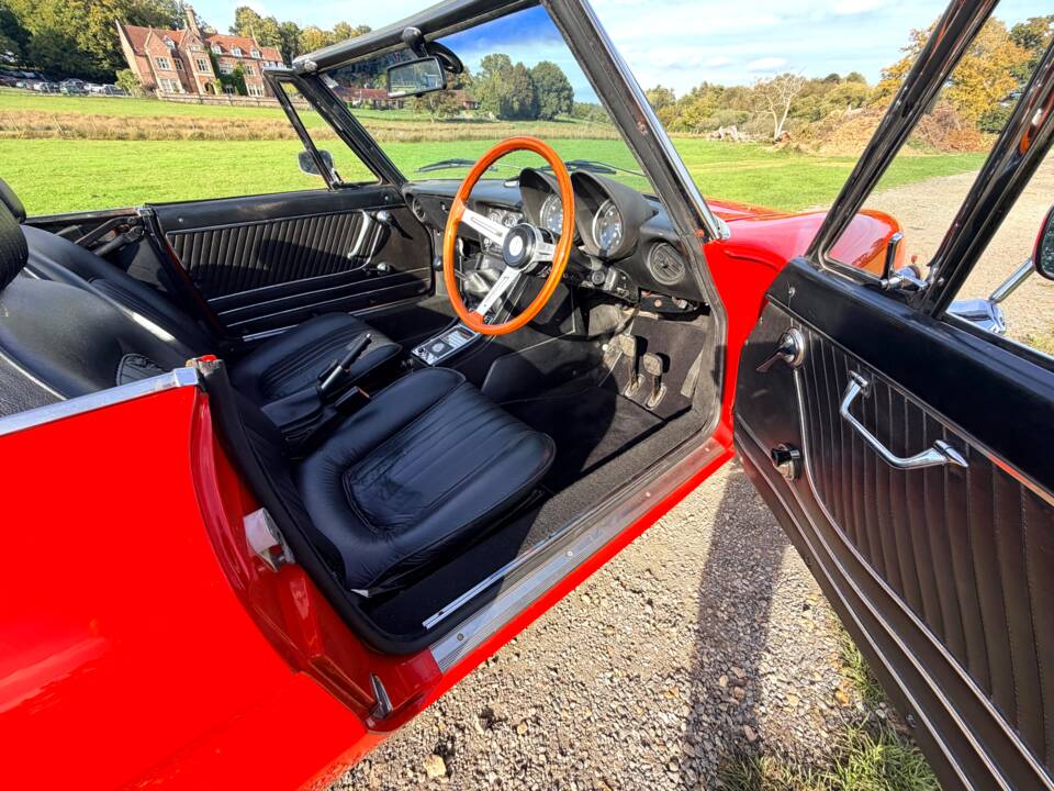 Imagen 36/50 de Alfa Romeo 1750 Spider (1971)