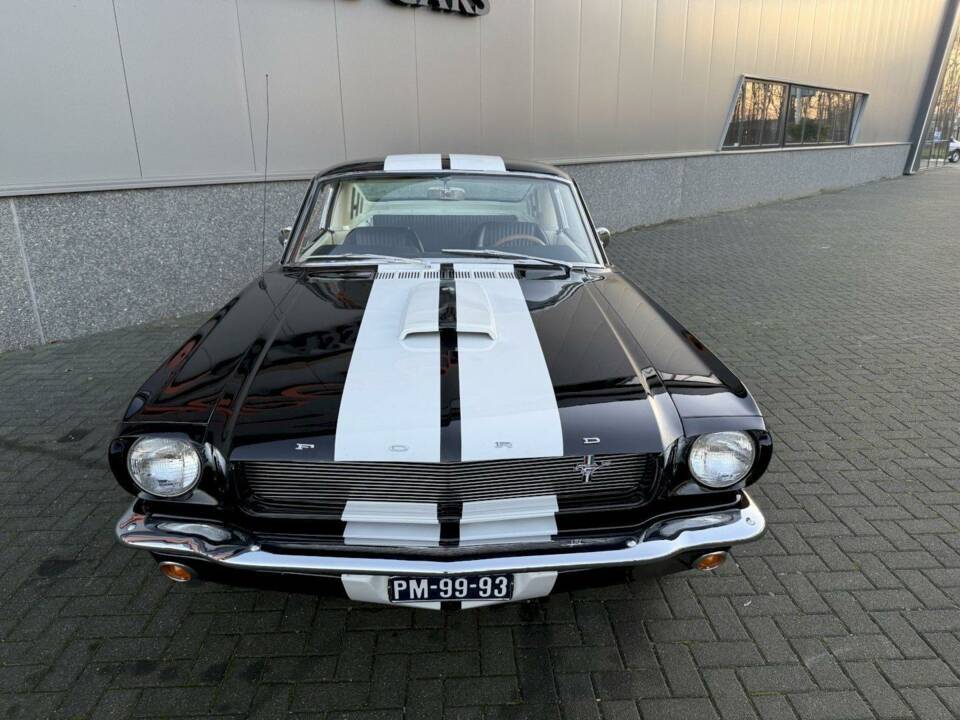 Image 5/36 of Ford Mustang 390 GTA (1966)