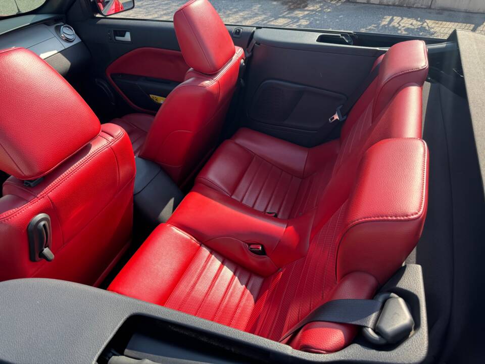 Bild 18/20 von Ford Mustang GT (2006)