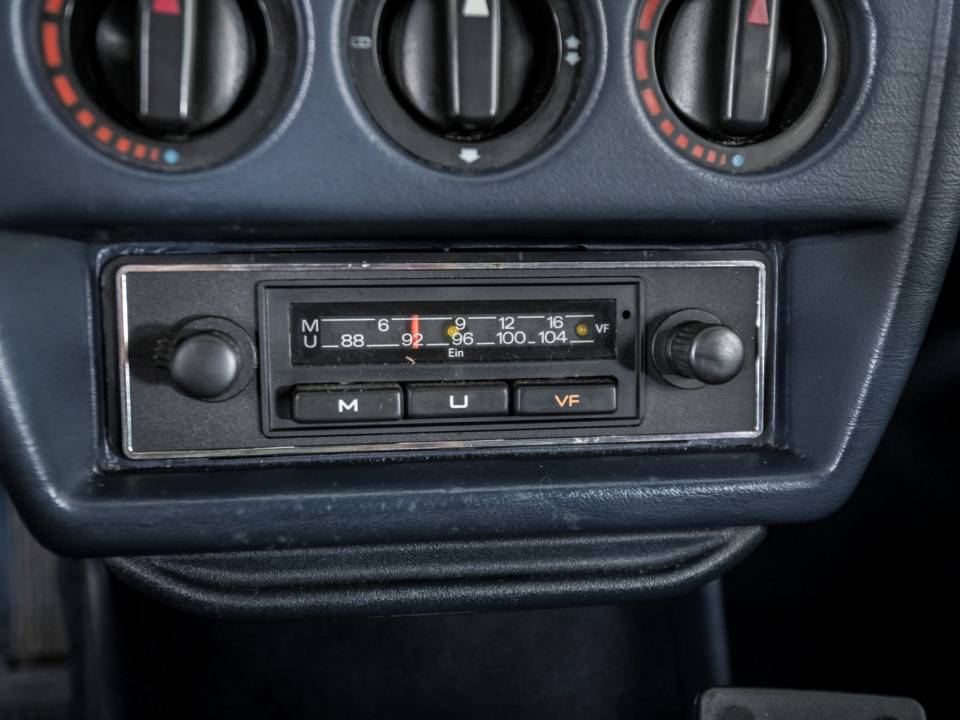 Bild 34/50 von Mercedes-Benz 190 D (1986)