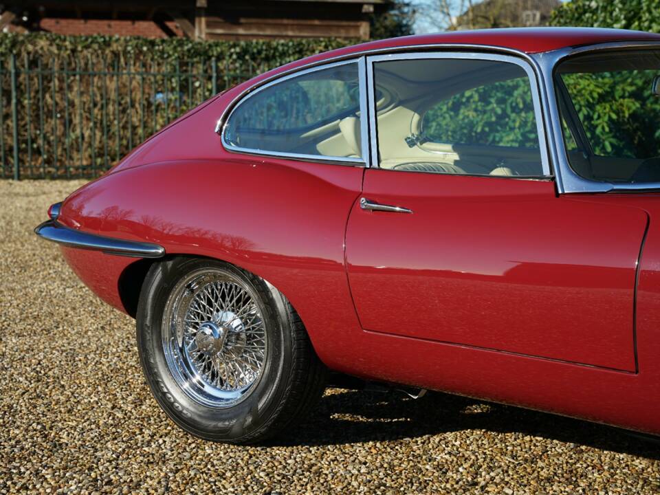 Imagen 33/50 de Jaguar E-Type 3.8 "Lightweight" (1968)