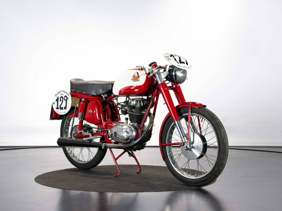 Bild 6/50 von Mondial 175 Turismo Veloce (1956)