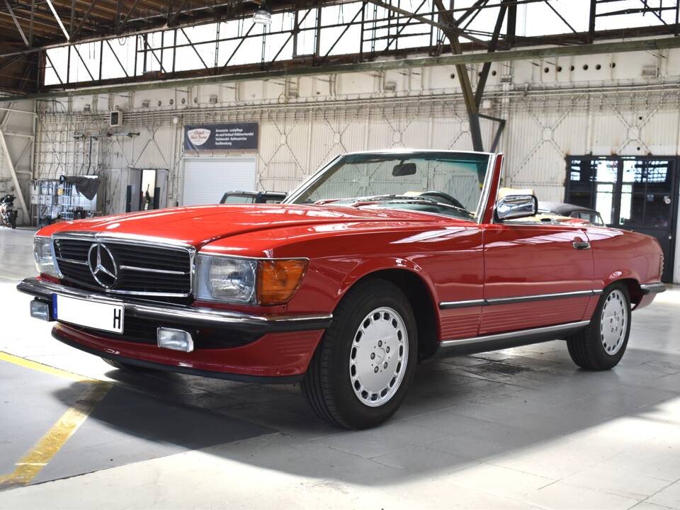 Image 3/94 of Mercedes-Benz 560 SL (1988)