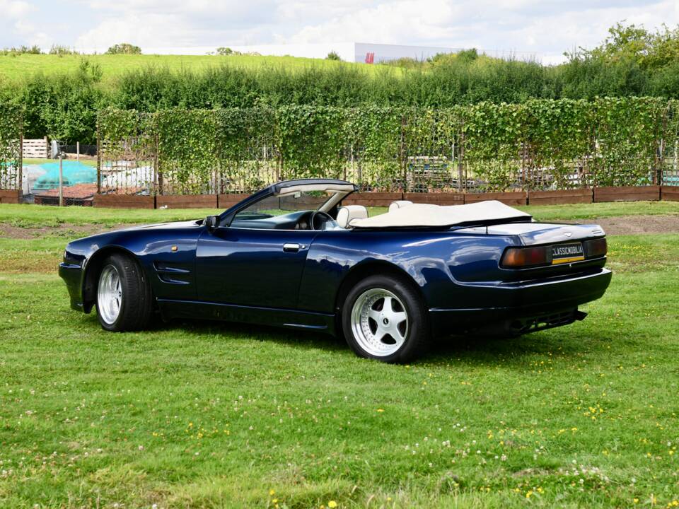 Immagine 3/13 di Aston Martin Virage Volante (1995)