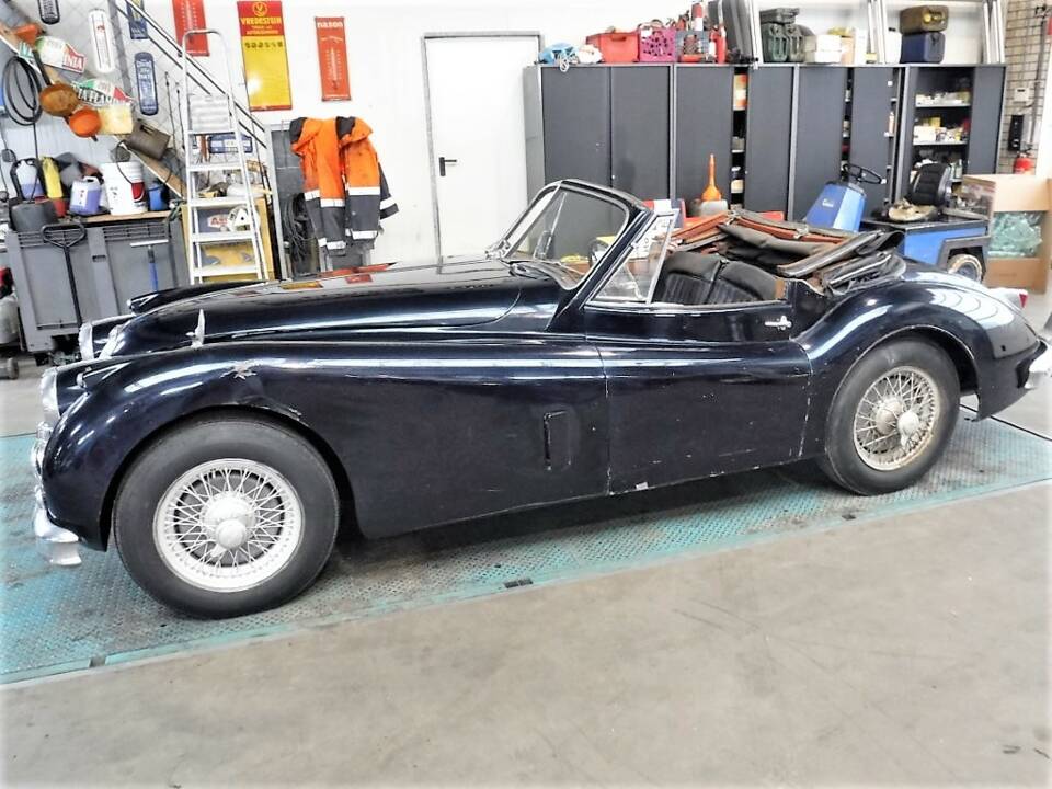 Bild 37/50 von Jaguar XK 140 DHC (1957)