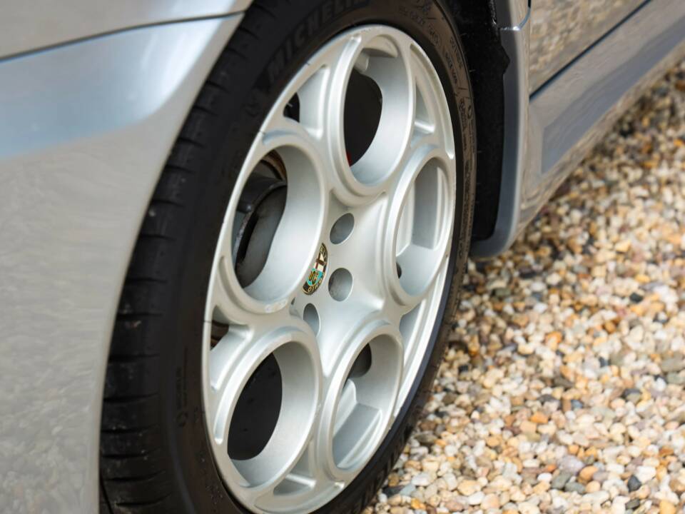 Afbeelding 39/50 van Alfa Romeo 156 3.2 V6 GTA (2004)