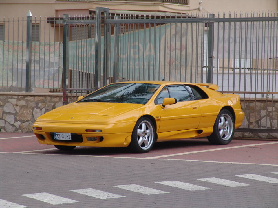 Image 1/33 de Lotus Esprit S4 (1993)